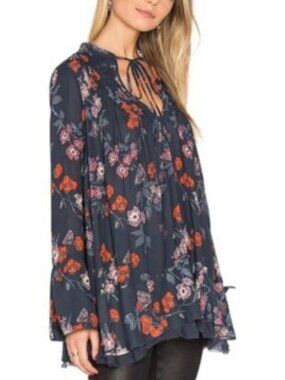 Free People Tunic Top So Fine Pebble Floral Crepe Smocked Boho - Medium